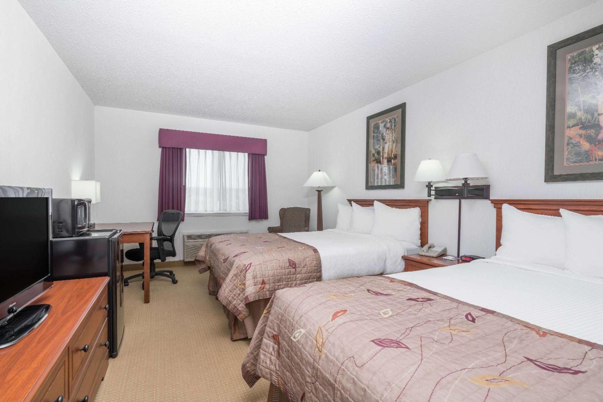 Baymont By Wyndham Marshfield Hotel Ngoại thất bức ảnh